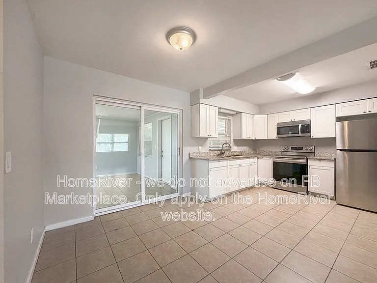 121 Longfellow Rd — Photo 8
