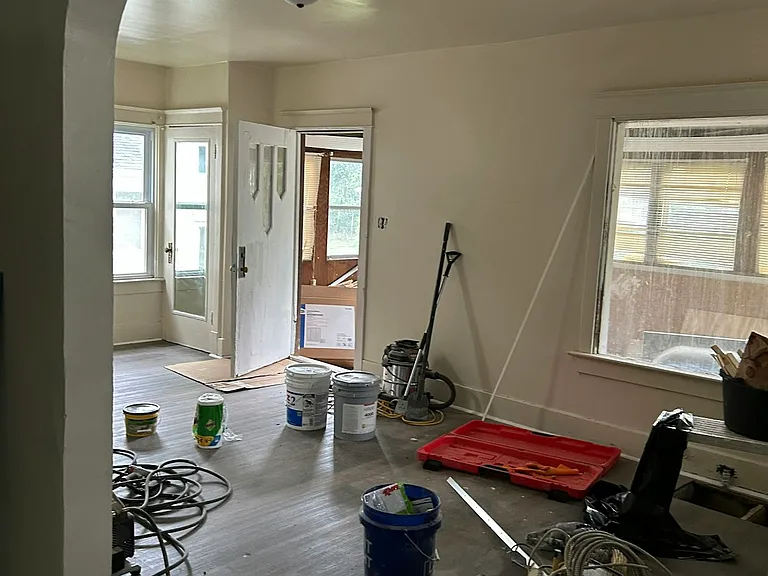 844 Saint Agnes Ave — Photo 8
