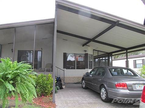 FRONT WITH SCREEN ROOM