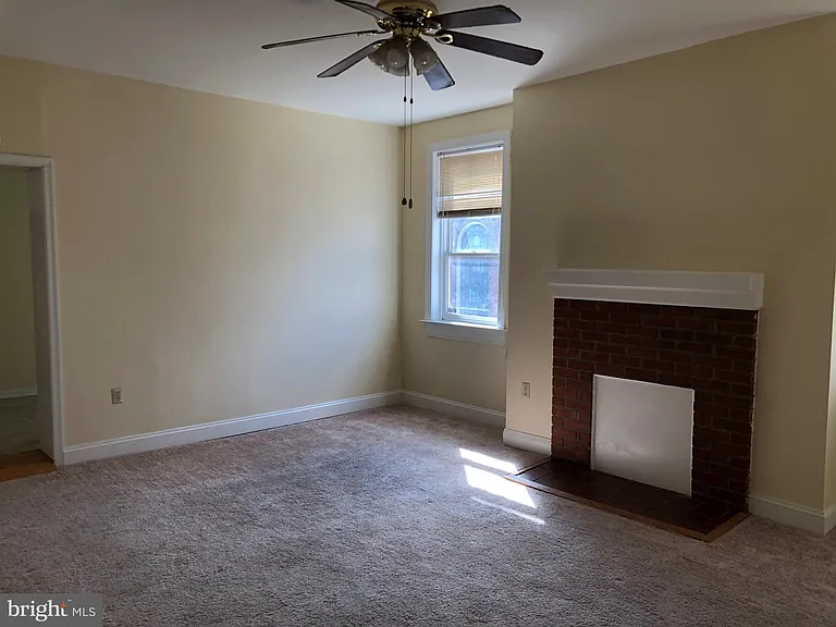 104 S Loudoun St #2 — Photo 6