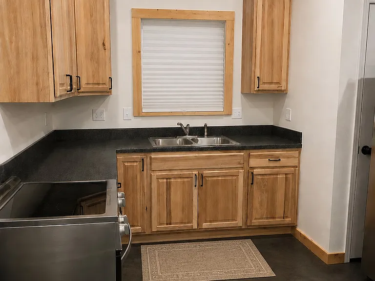 715 N Burritt Ave #1 — Photo 4