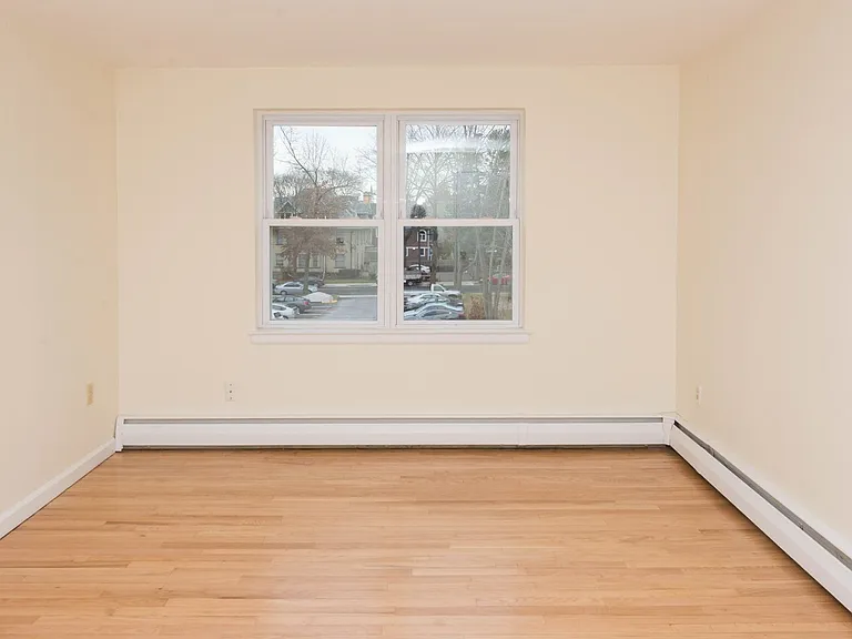 Eli Whitney Apartments — Photo 24