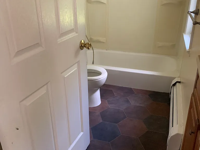 44 W Maple Ave #1A — Photo 3