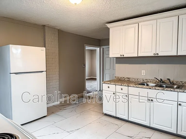 759 S Liberty St — Photo 5