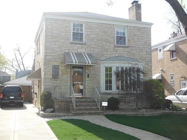1st image of 1712 N 75th Ave