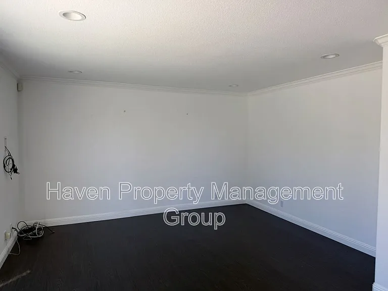 7420 Hansen Dr — Photo 12