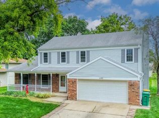 1102 Country Dr, Shorewood, IL 60404