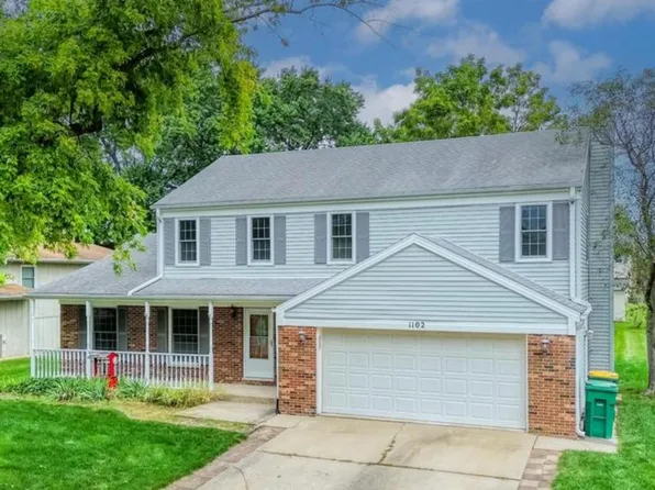 1102 Country Dr, Shorewood, IL 60404