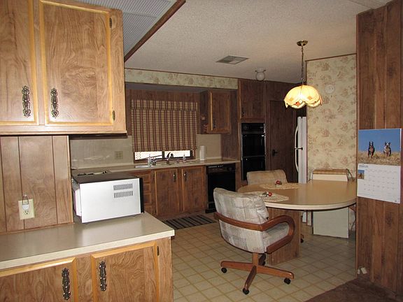 2nd image of 400 Greenfield Dr Spc 152
