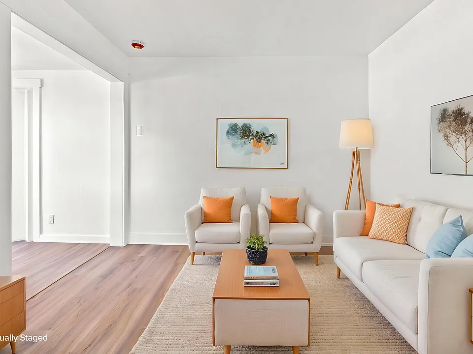 1063 N Summit Ave #3