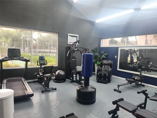 2541 Aragon Blvd APT 105, Fort Lauderdale, FL 33322