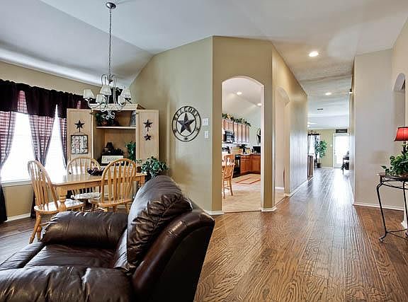 4th image of 12332 Ocean Spray Dr