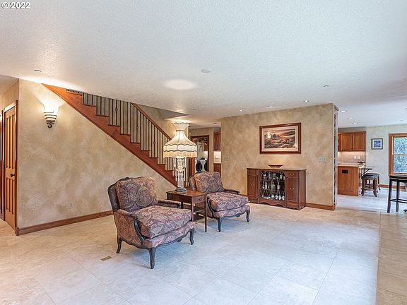 3rd image of 31506 NE East Fork Way