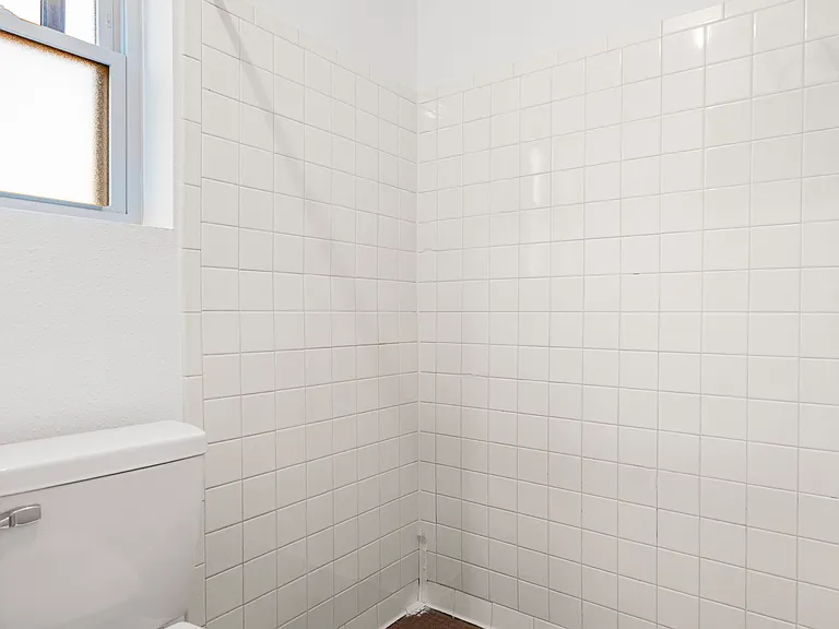5916 Wolf Creek Pl — Photo 28