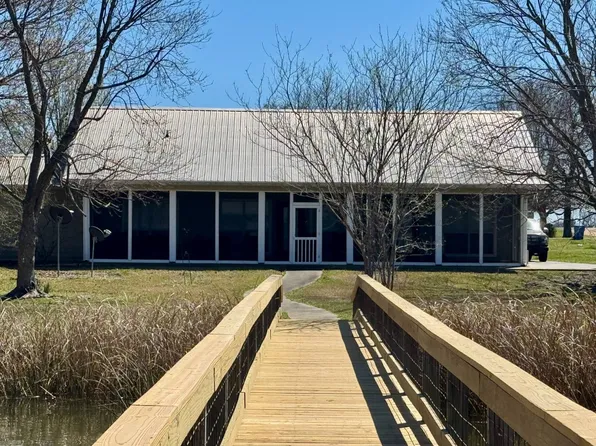 214 Bagley Rd, Saint Joseph, LA 71366