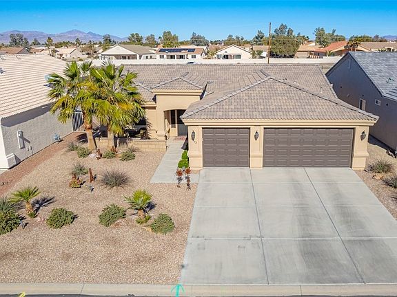 2nd image of 2063 E Via Del Aqua Drive
