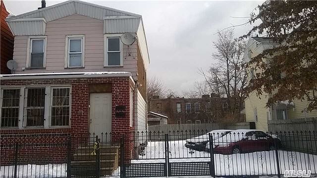 2nd image of 45 Bradford St