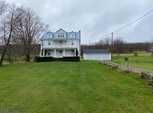 2765 Quaker Valley Rd, New Paris, PA 15554