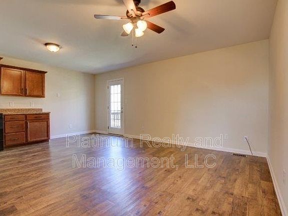 4th image of 1722C Thistlewood Dr Unit C