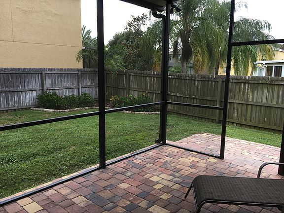 4th image of 7729 Cedarhurst Ln