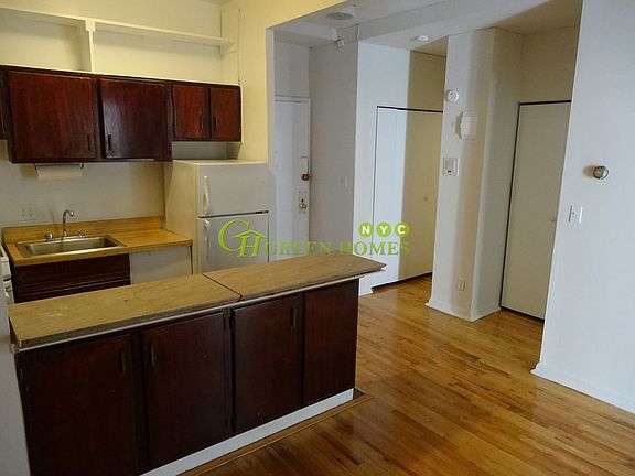 3rd image of 156 Bleecker St #1EW