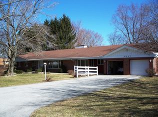 4647 Bittersweet Ln, Saint Anne, IL 60964