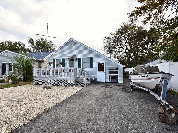 3rd image of 311 Alabama Ave