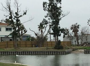7 Oyster, Rockport, TX 78382