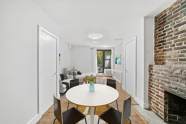 Rented by Vector New York, LLC | media 11