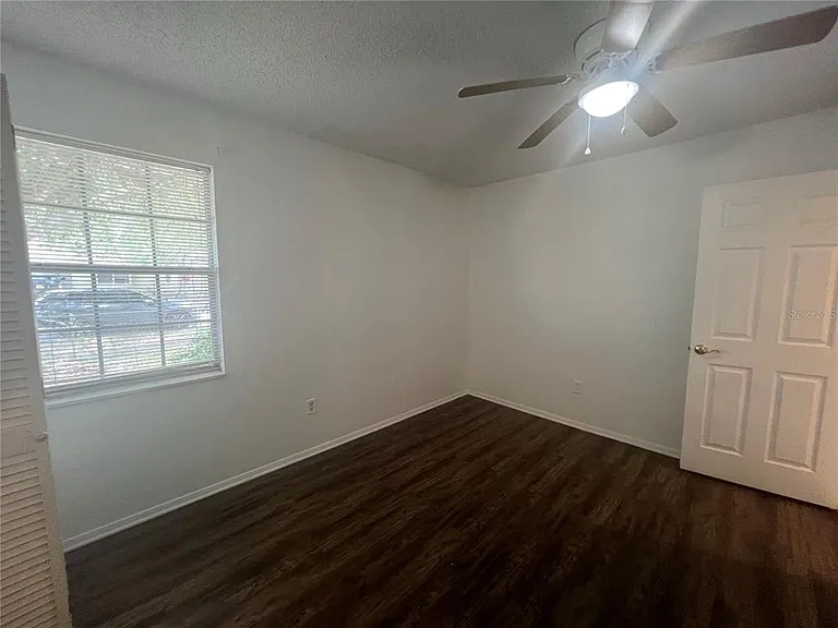 8250 Lombra Ave — Photo 11
