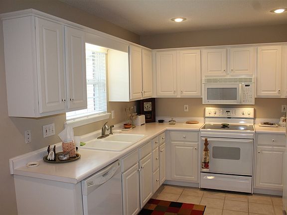 3rd image of 1212 N Saybrook Ln #1212