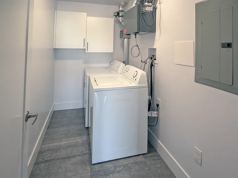 3569 Dutch Village Rd — Photo 22