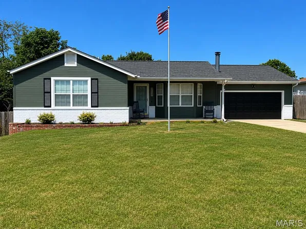 717 Walnut Rdg, Fenton, MO 63026