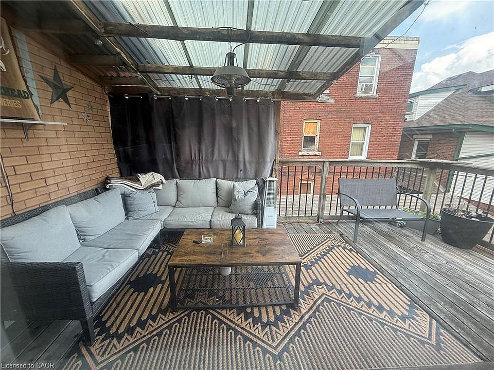 1st image of 947 Main St E #2