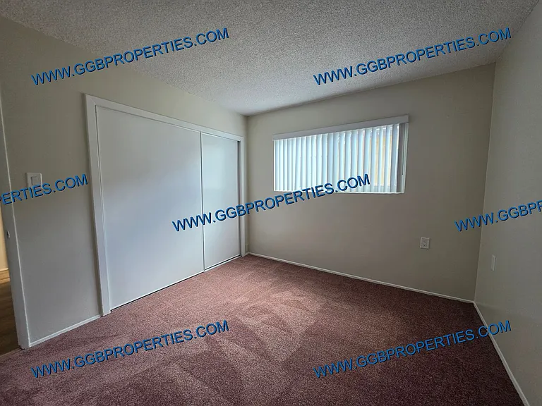 1080-1084 E South St — Photo 18