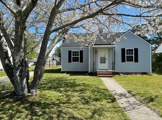 110 N Park Ave, Williamston, NC 27892