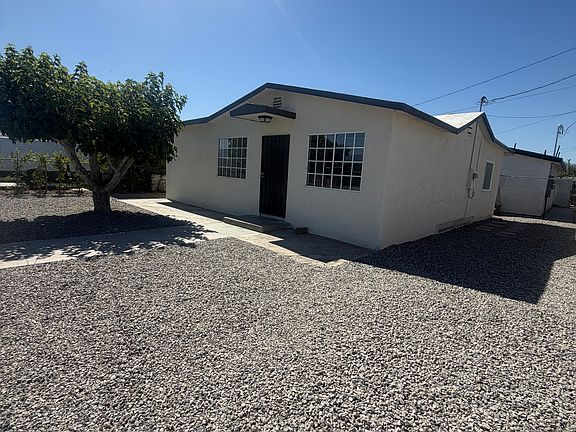 4th image of 52119 Calle Avila #2