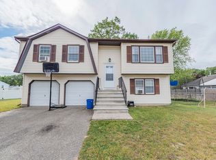 22 Regina Dr, Howell, NJ 07731