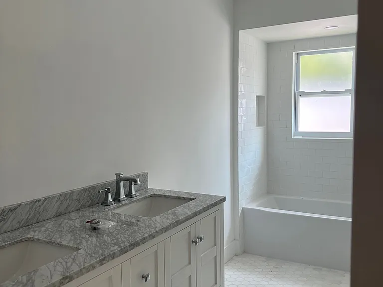673 107th Ave N — Photo 14