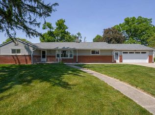 122 Elm Dr, Greenfield, IN 46140