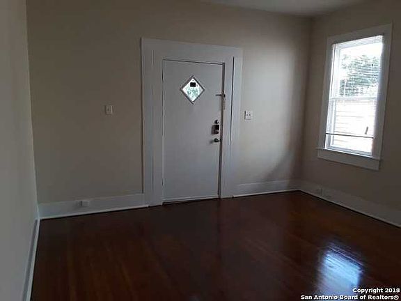 5th image of 716 E Grayson St APT 5