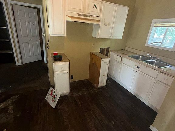 5th image of 3142 Harvester Ln