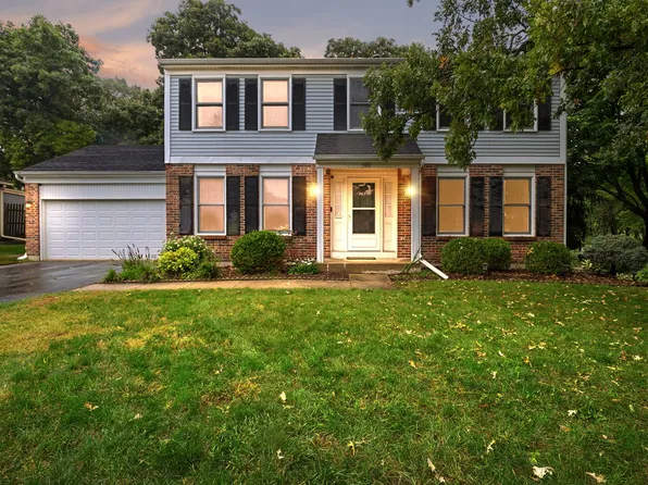5481 Parkside Ct, Gurnee, IL 60031