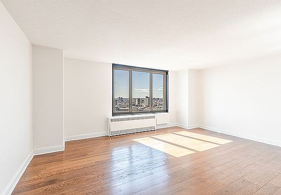 3rd image of 3333 Broadway APT E4f