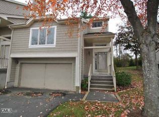 136 Lake Pl S, Danbury, CT 06810