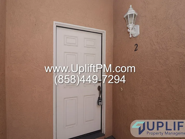 1337 Serena Cir #2 — Photo 42