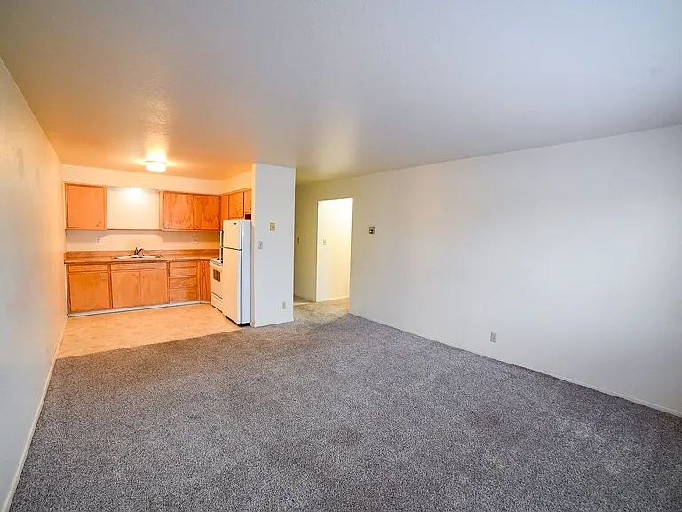 Glacier Apartments — Photo 9