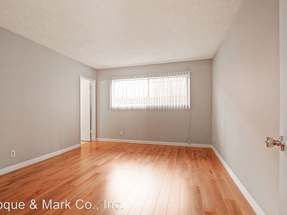 5th image of 3735 Mentone Ave APT 1