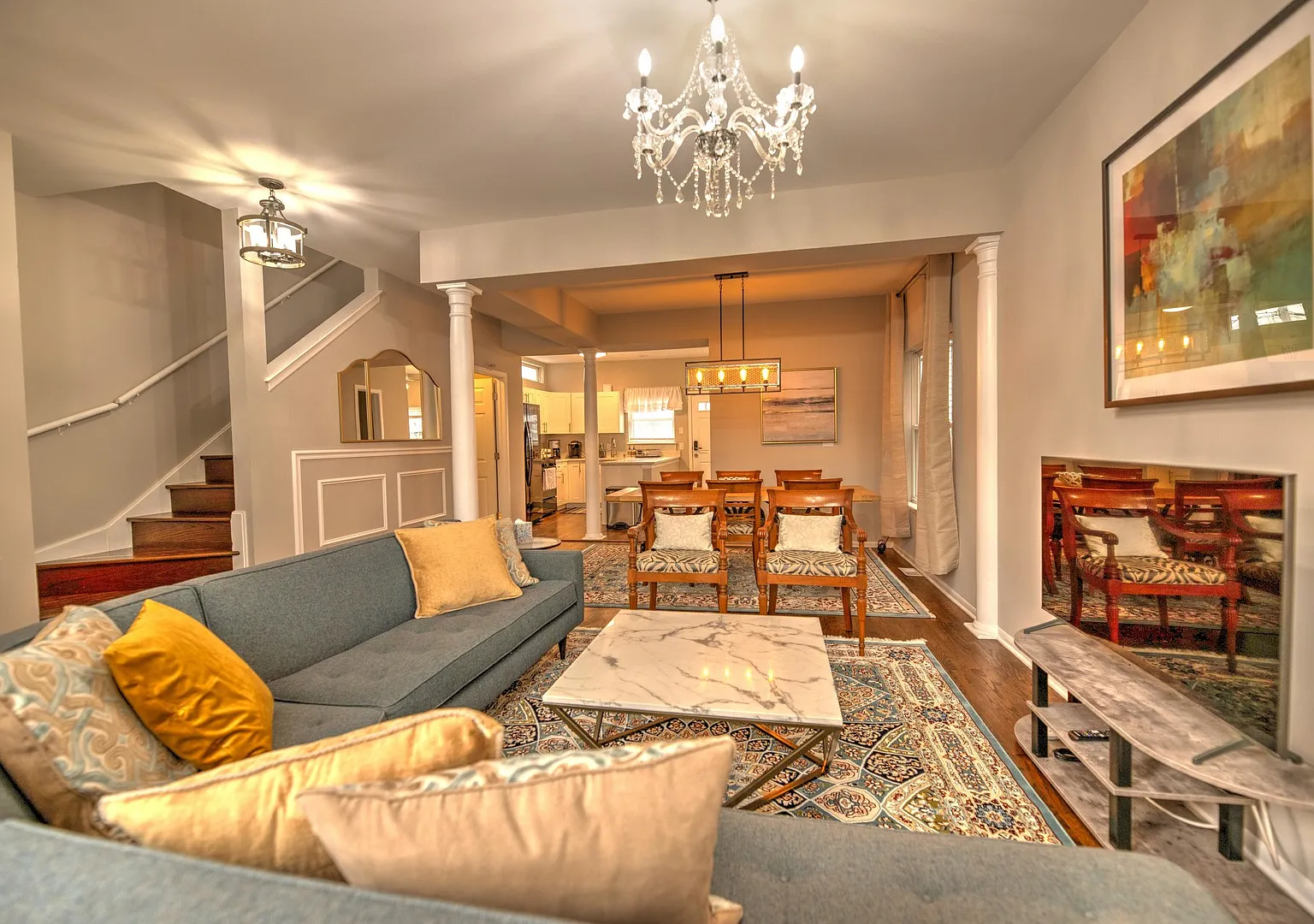 3 bed, 3.5 bath, 1618 sqft, $3,700 — Photo 2