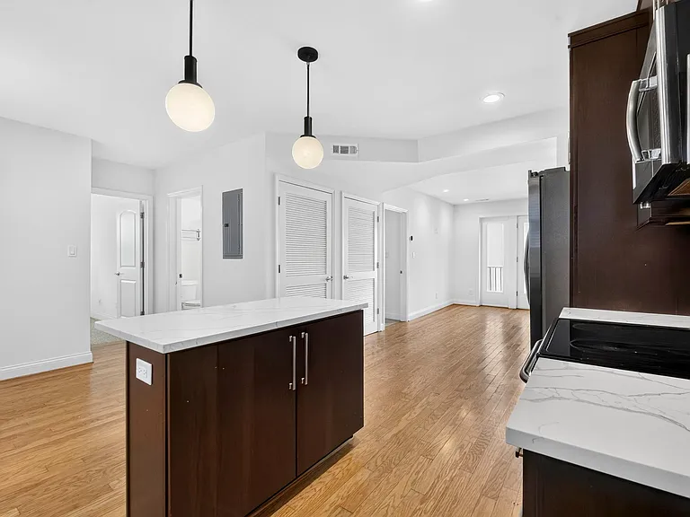 7517 Oxford Dr #12C — Photo 5